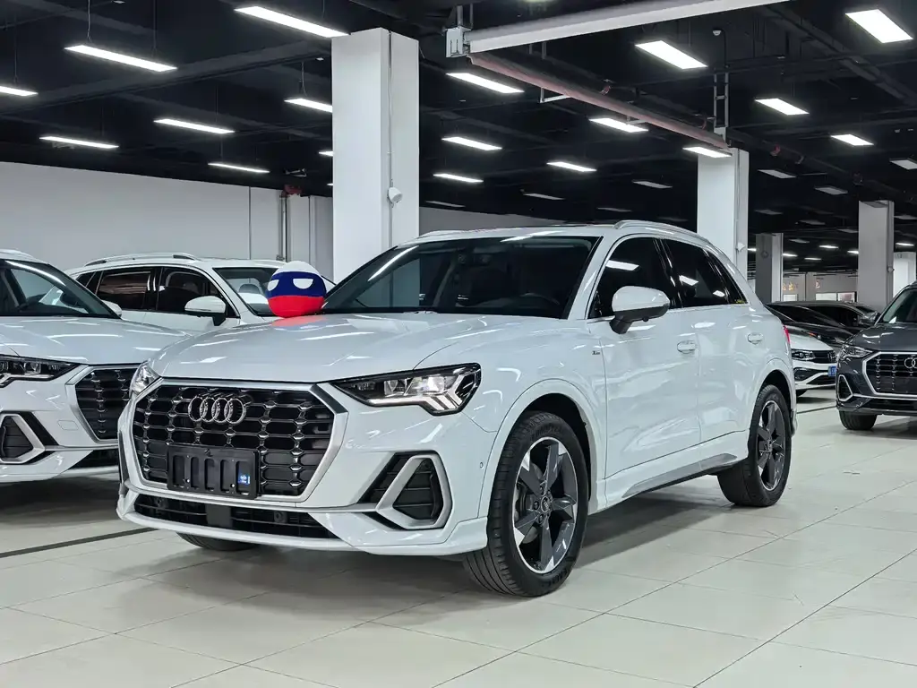 Audi Q3 2023 35 TFSI Fashionable and Dynamic (1.4T)