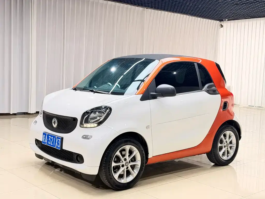 smart fortwo 2015 1.0L 52kW hardtop smart version