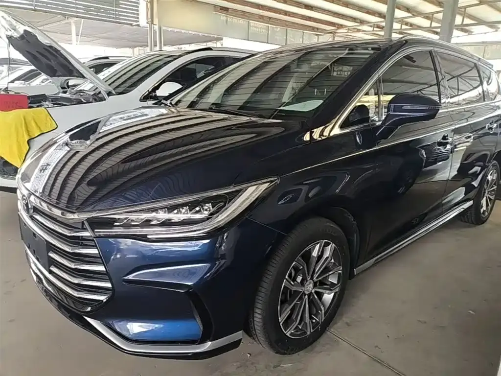 Song MAX 2021 upgraded version 1.5T automatic luxury model 6 seats