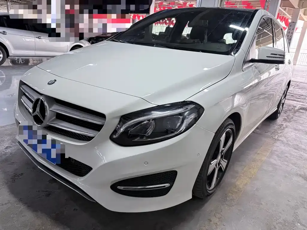 Mercedes-Benz B-Class 2017 B 200 Fashion Model