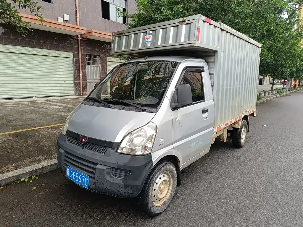Wuling Rongguang small truck 2017 1.5L single row basic model L3C