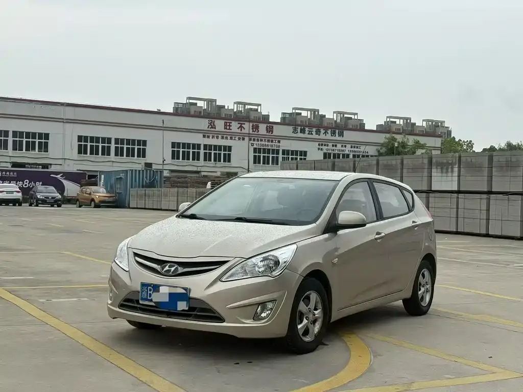 Rena 2011 Hatchback 1.4L Automatic Fashion GT