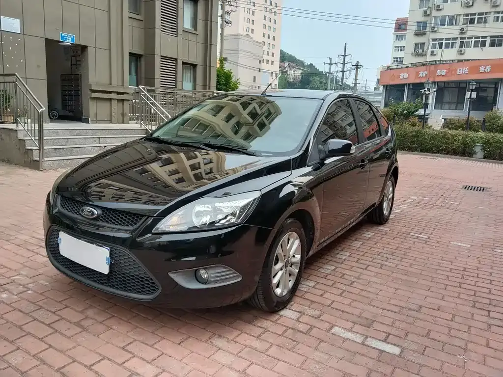 Focus 2013 Hatchback Classic 1.8L Automatic Million Commemorative Edition