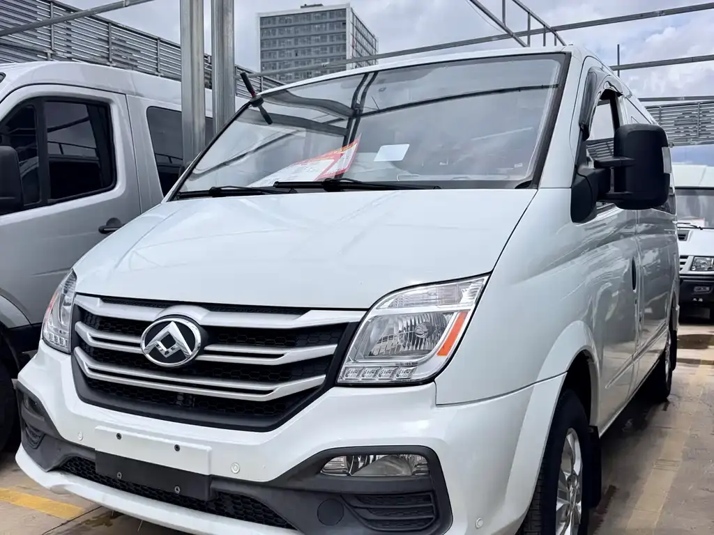 Xintu V80 2020 2.0T manual PLUS city version short axis ultra-low roof 7/8/9 seats