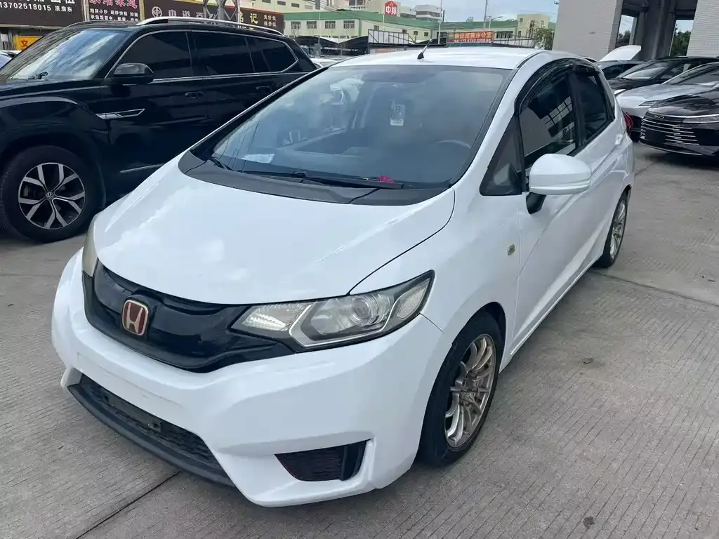 Fit 2014 1.5L LX CVT comfort model