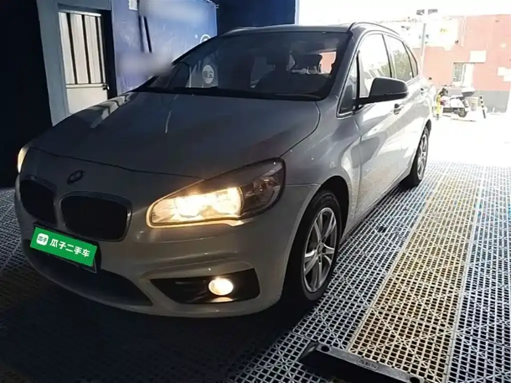 BMW 2 series station wagon imported 2015 218i leading model
