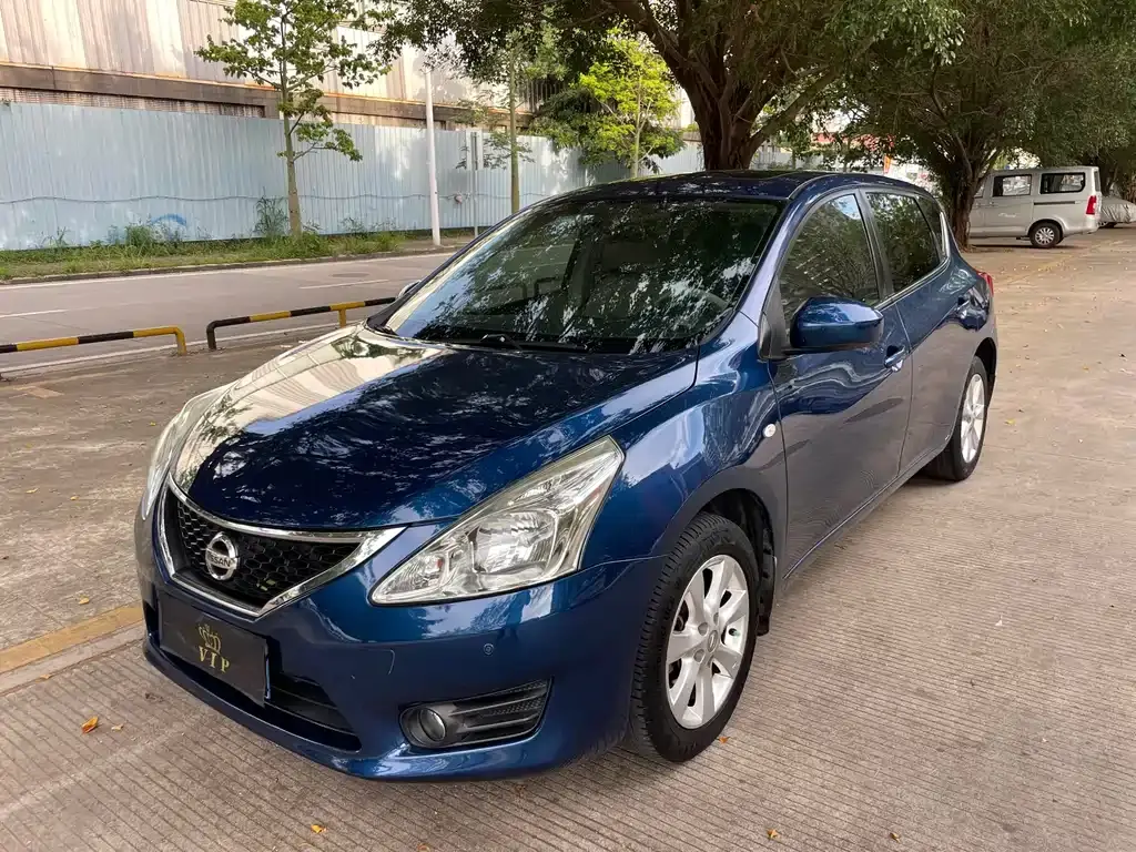 Tiida 2011 1.6L CVT intelligent
