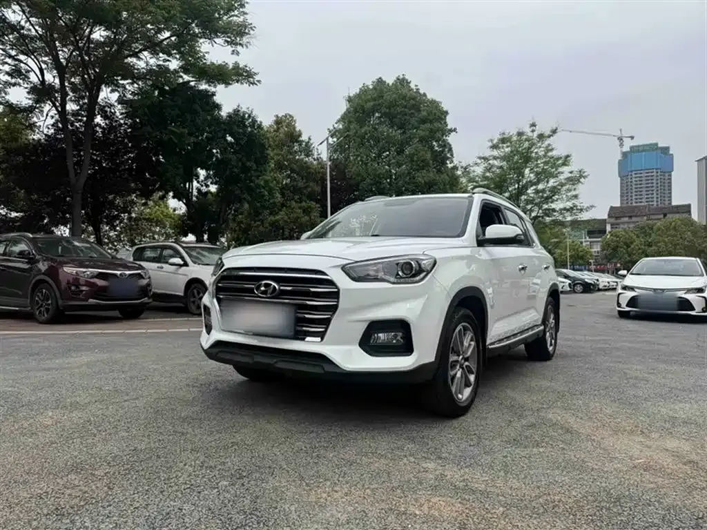 Beijing Hyundai ix35 2018 2.0L automatic two-wheel drive Zhiyong·Enjoy Edition
