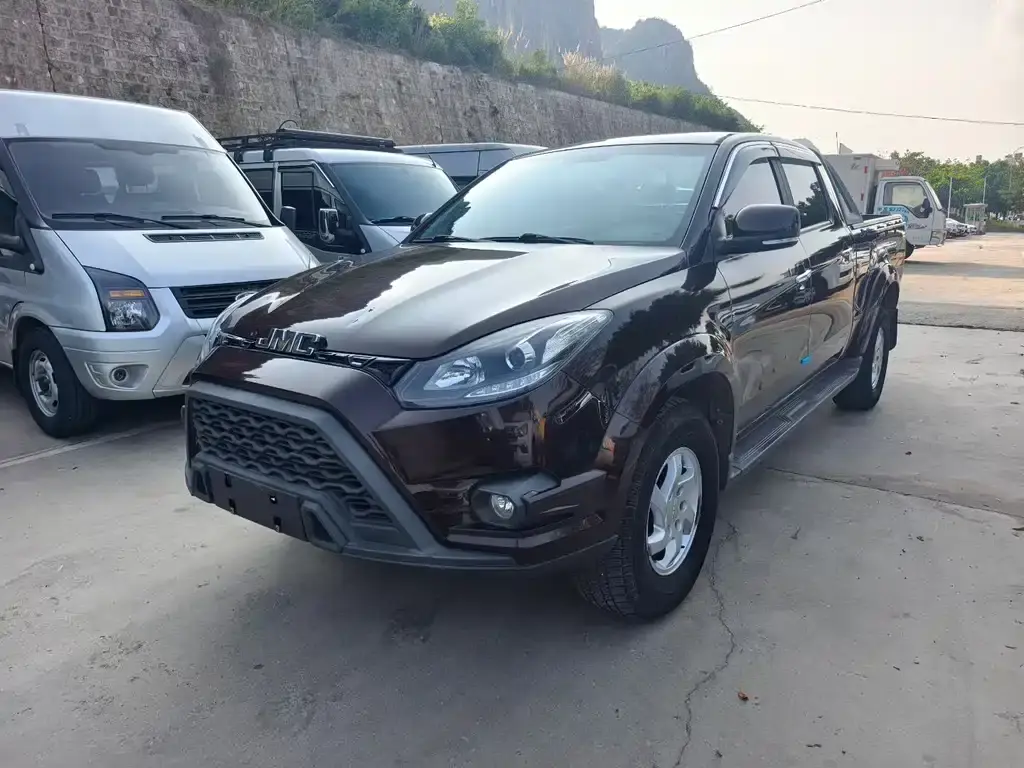 Yuhu 5 2018 2.4T classic version diesel manual four-wheel drive super luxury long axis JX4D24A5L