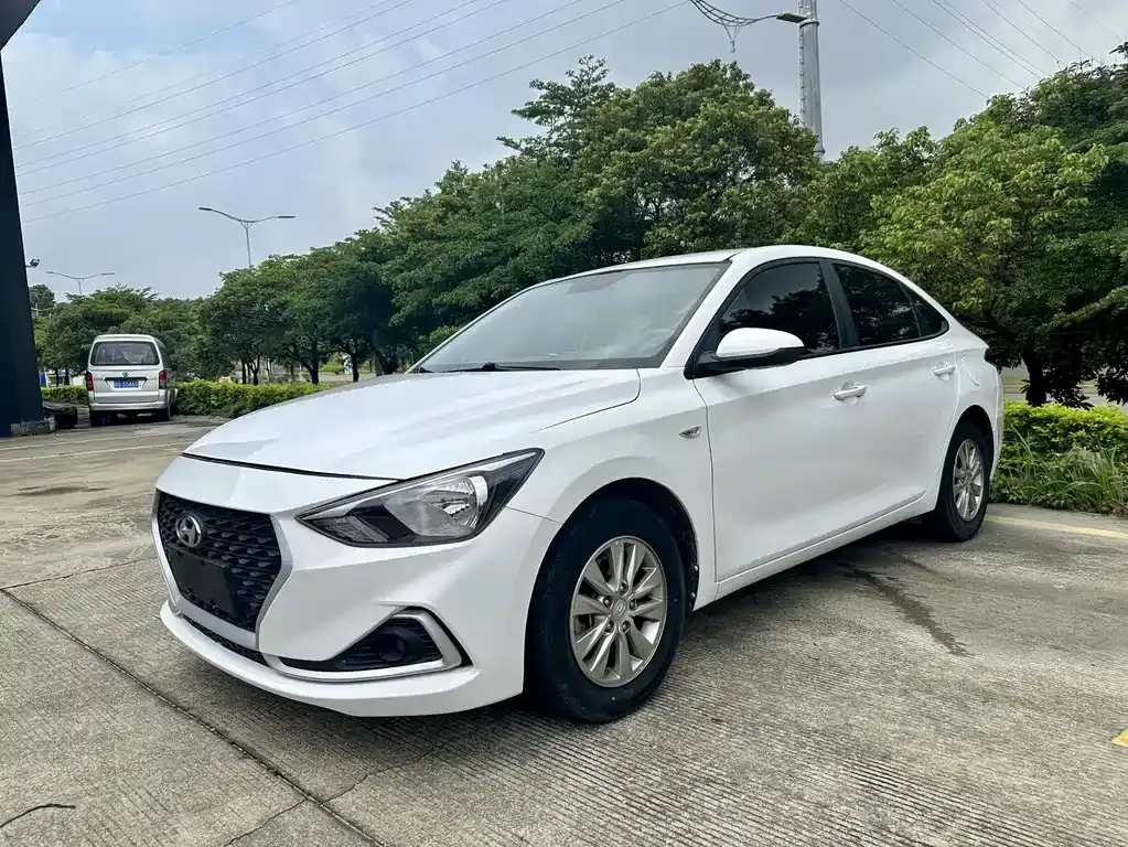 Yuedong 2018 1.6L automatic eye-catching version GL National V