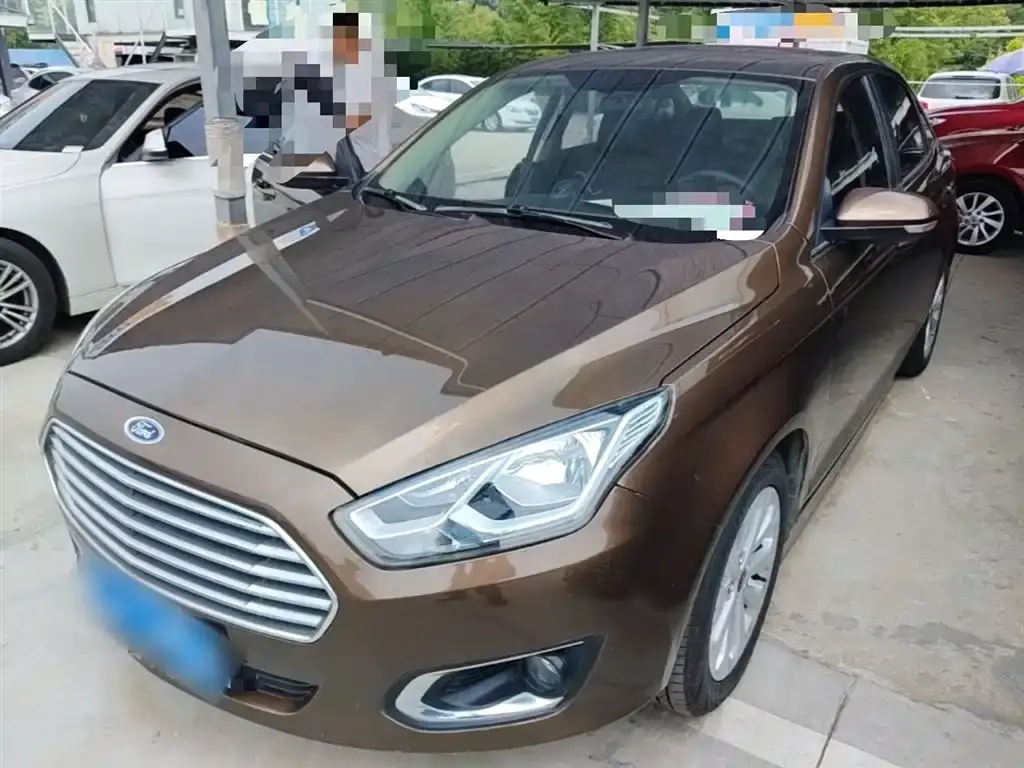 Forex 2015 1.5L manual fashion model