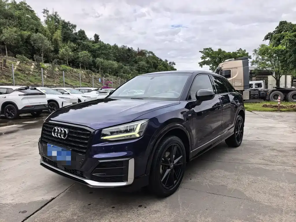 Audi Q2L 2020 35 TFSI aggressive and dynamic model