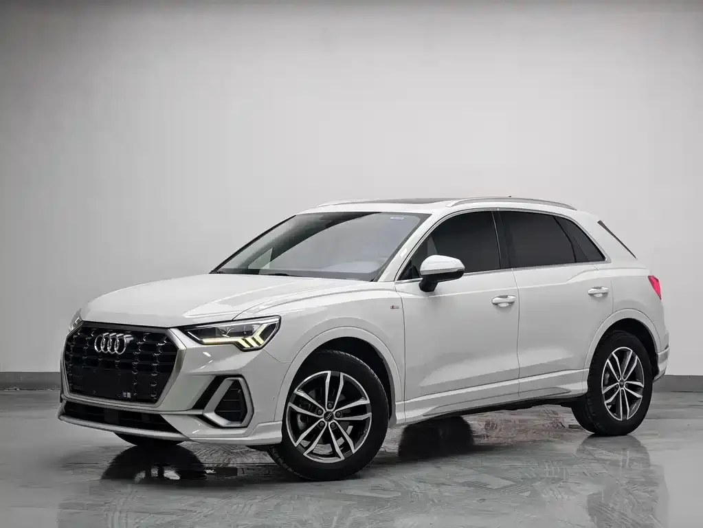 Audi Q3 2023 35 TFSI aggressive and dynamic model (1.4T)
