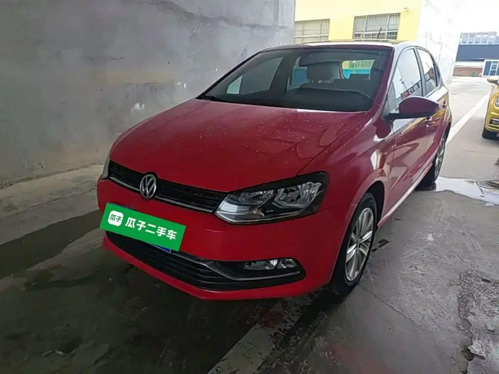 Polo 2014 1.6L automatic comfort version