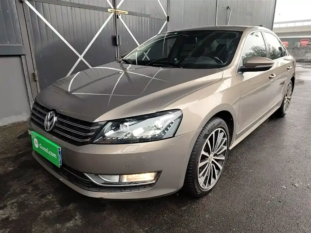 Passat 2015 1.8TSI DSG Royal Edition