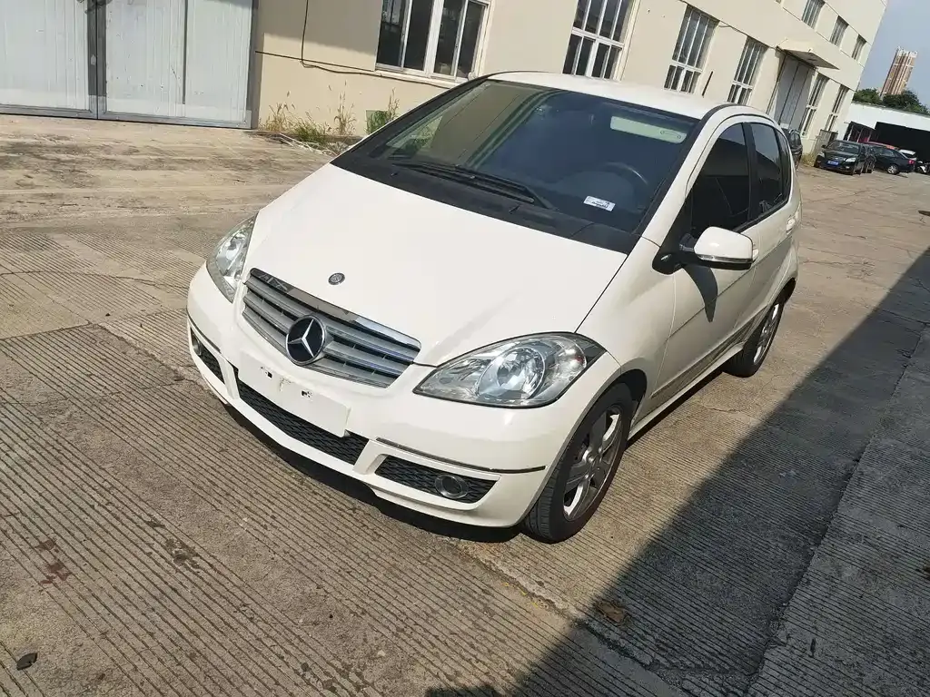 Mercedes-Benz A-class imported 2011 model A 180