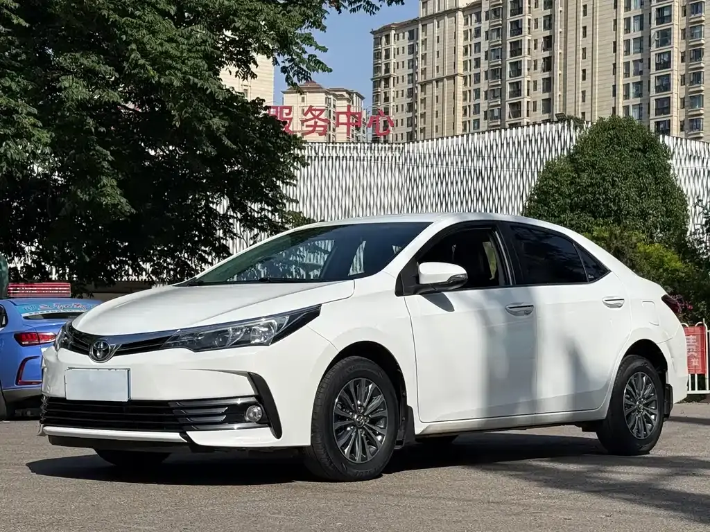Corolla 2017 facelift 1.2T manual GL
