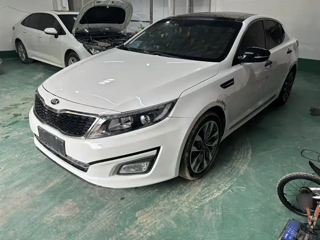KIA K5 2014 2.0L AUTOMATIC LUXURY