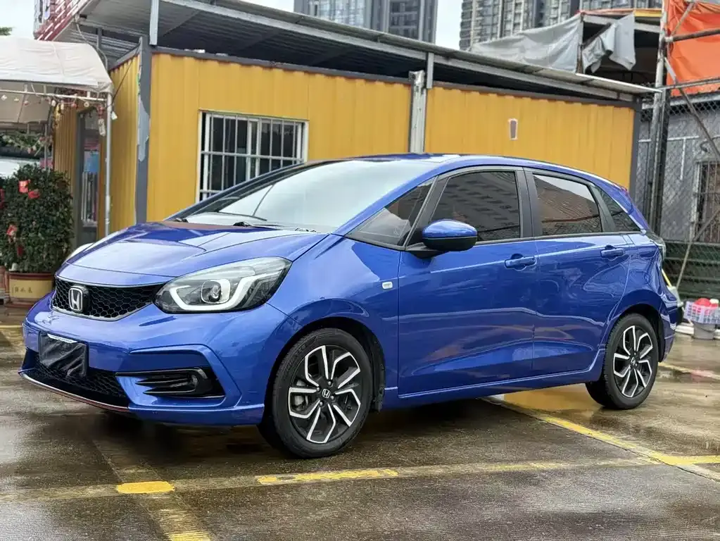 LIFE 2021 1.5L CVT SPORT Heartbeat Edition