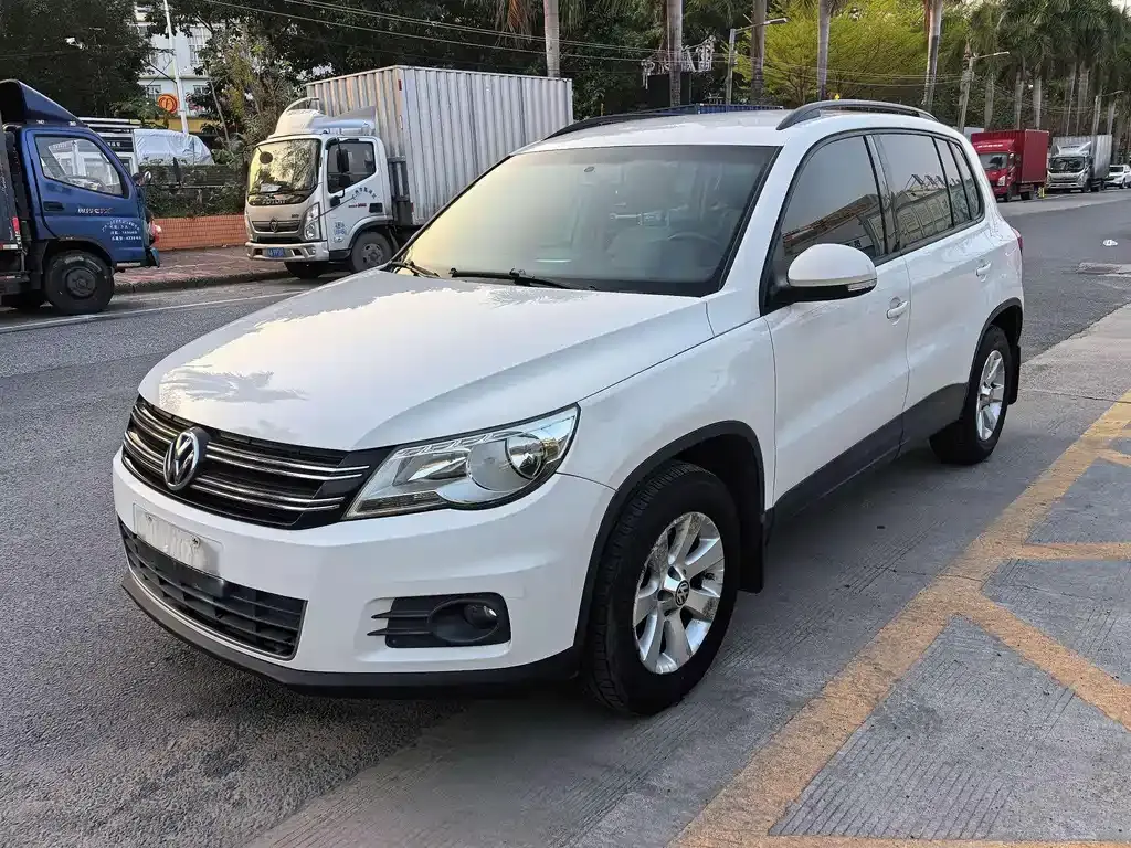 Tiguan 2012 1.8TSI manual two-wheel drive urban version