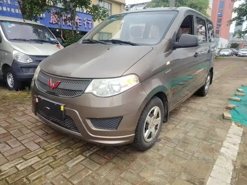 Wuling Hongguang 2016 1.5L S comfort model