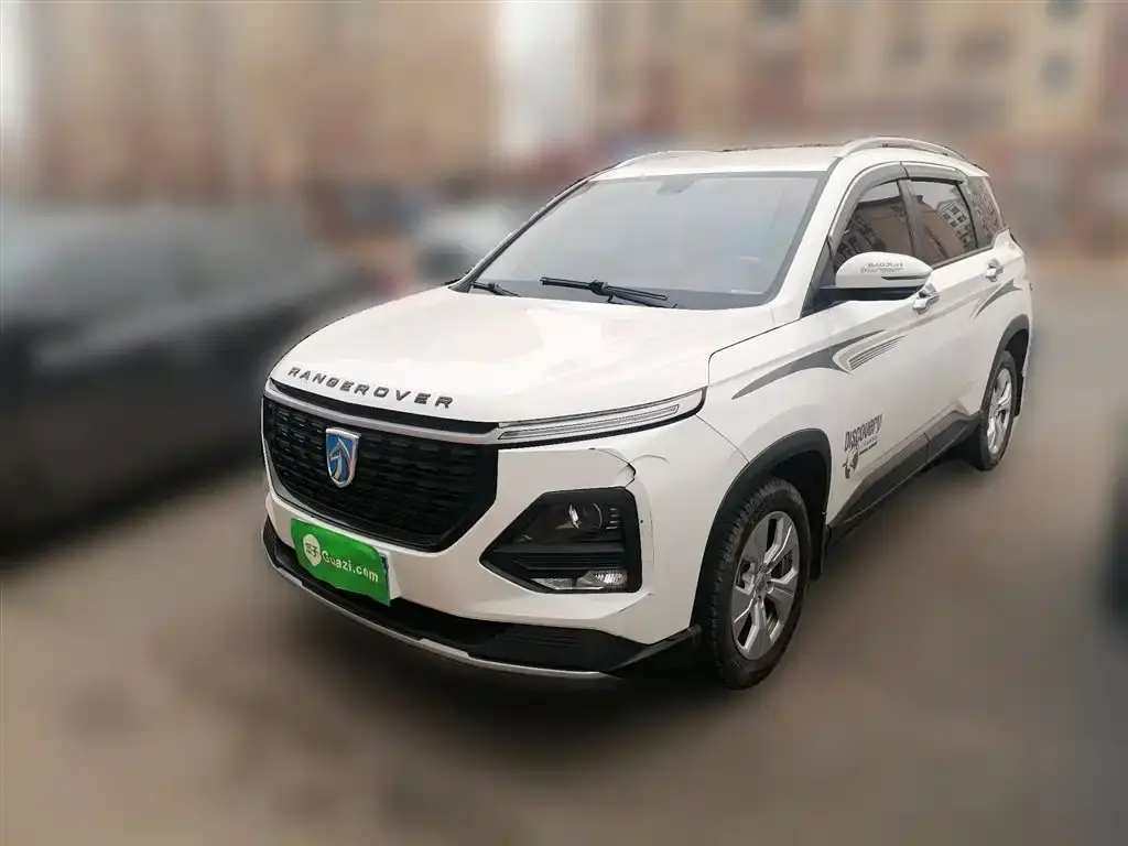 Baojun 530 2020 model 1.5T manual comfort type 6 seats