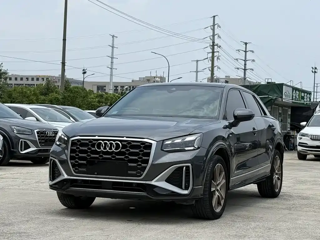 Audi Q2L 2022 35 TFSI fashionable and dynamic