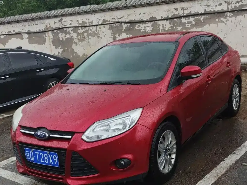 Focus 2012 sedan 1.6L automatic comfort type