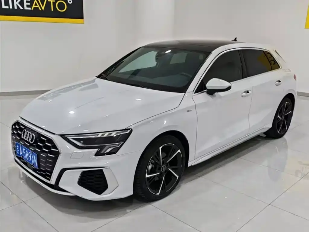 Audi A3 2022 Sportback 35 TFSI stylish and sporty