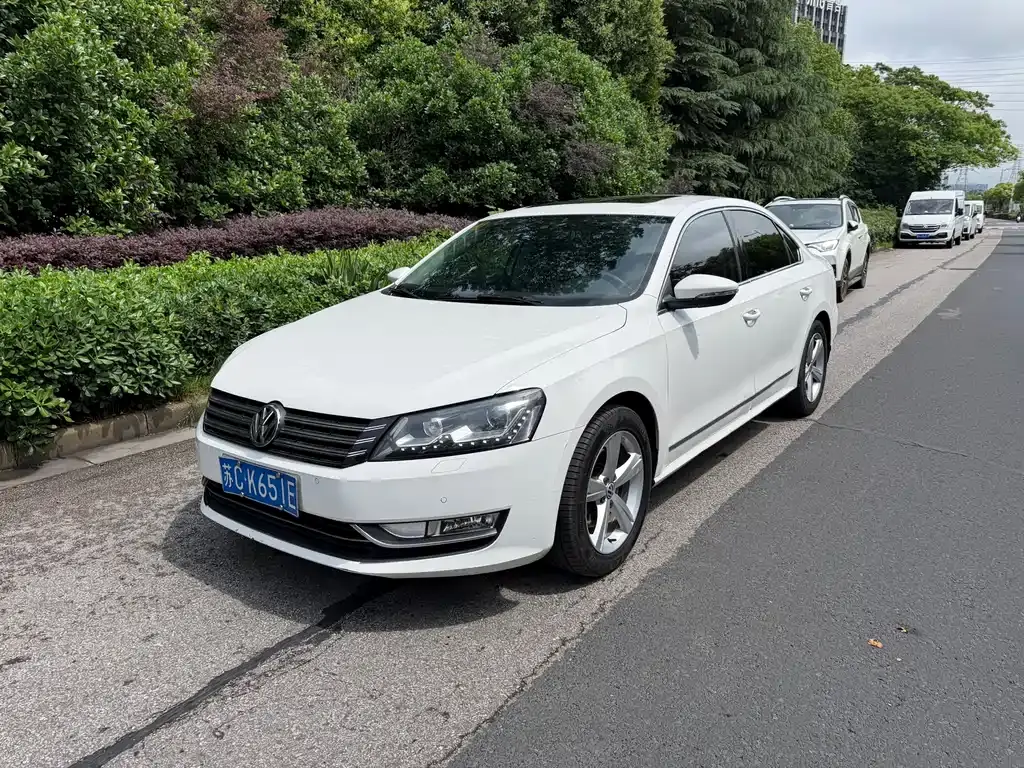 Passat 2013 1.8TSI DSG Royal Edition