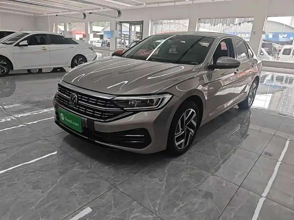 Sagitar 2023 300TSI DSG Super Edition
