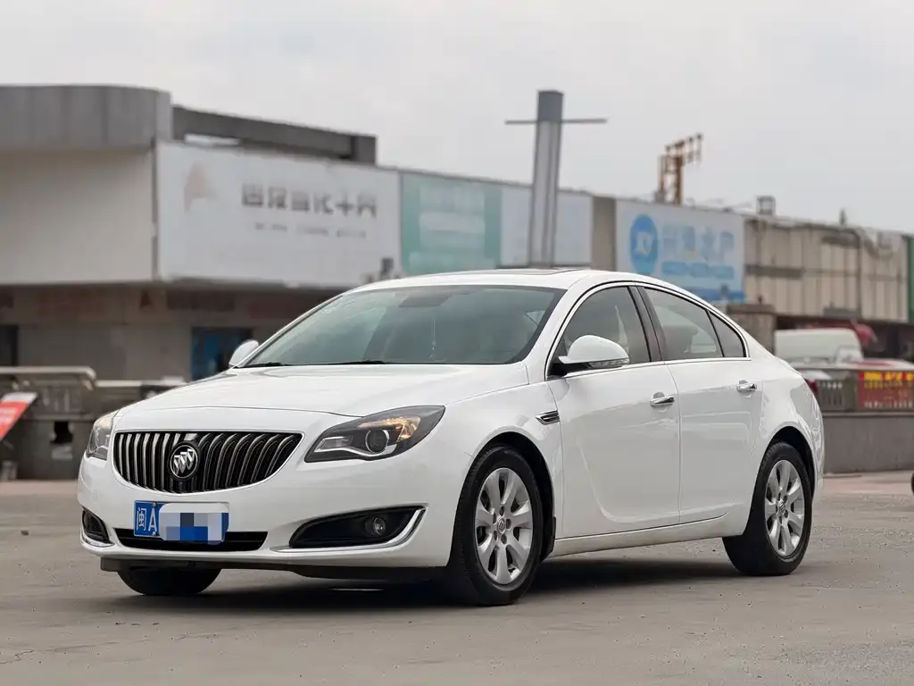 Regal 2014 2.0L Elite Fashion Model
