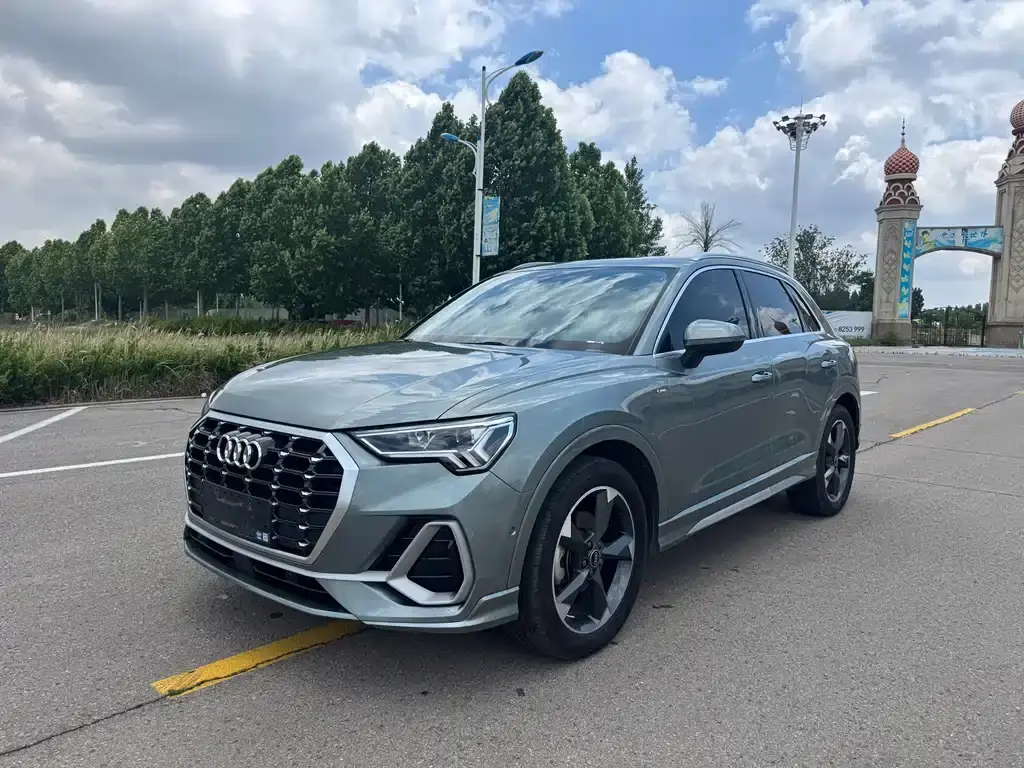 Audi Q3 2023 35 TFSI Fashionable and Dynamic (1.4T)