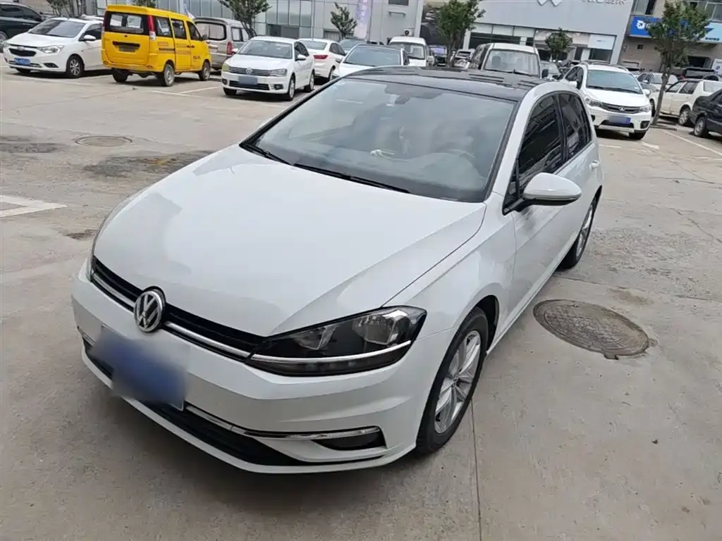 Golf 2019 200TSI DSG Comfort and Progress Edition National VI