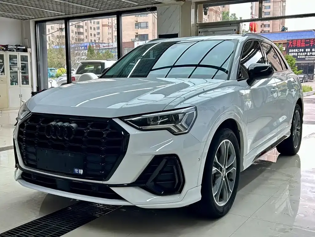Audi Q3 2023 35 TFSI Fashionable and Dynamic (1.4T)