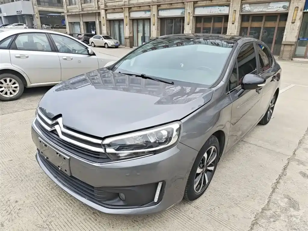 C4 Sega 2016 1.6L manual luxury model