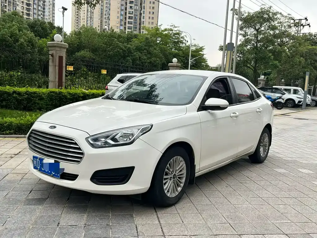 Escort 2017 facelift 1.5L automatic comfort model