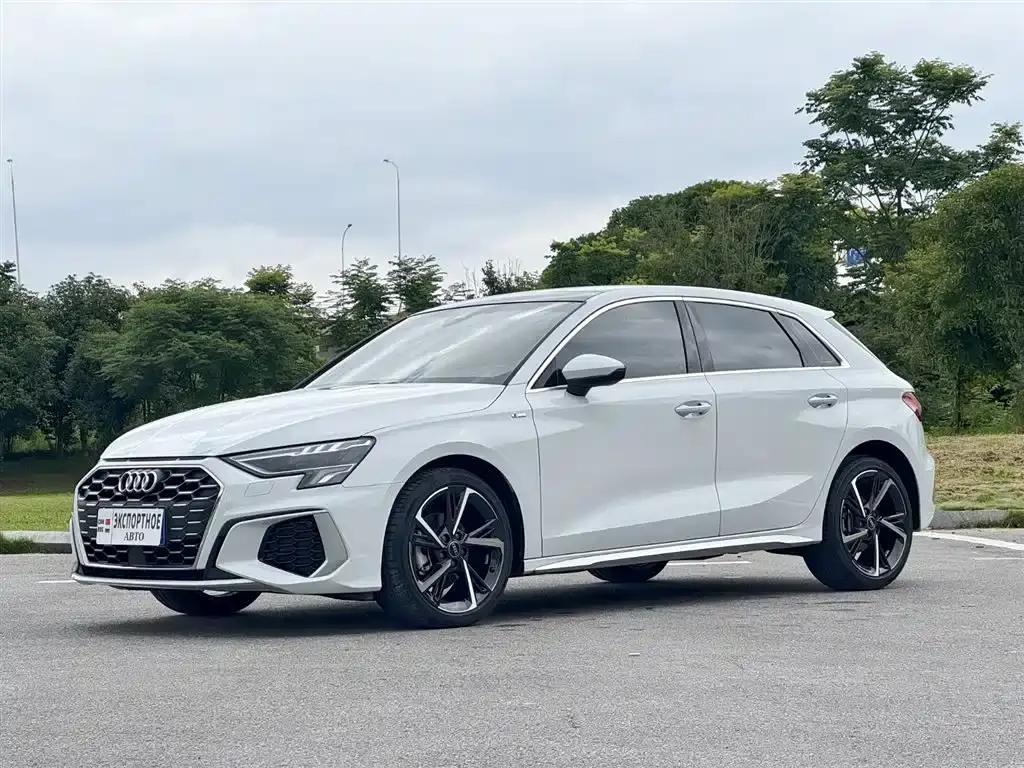 Audi A3 2022 Sportback 35 TFSI stylish and sporty