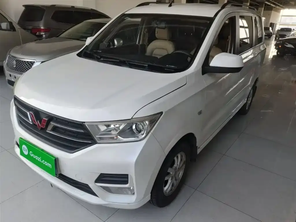 Wuling Hongguang 2019 1.5L S comfort model National VI LAR