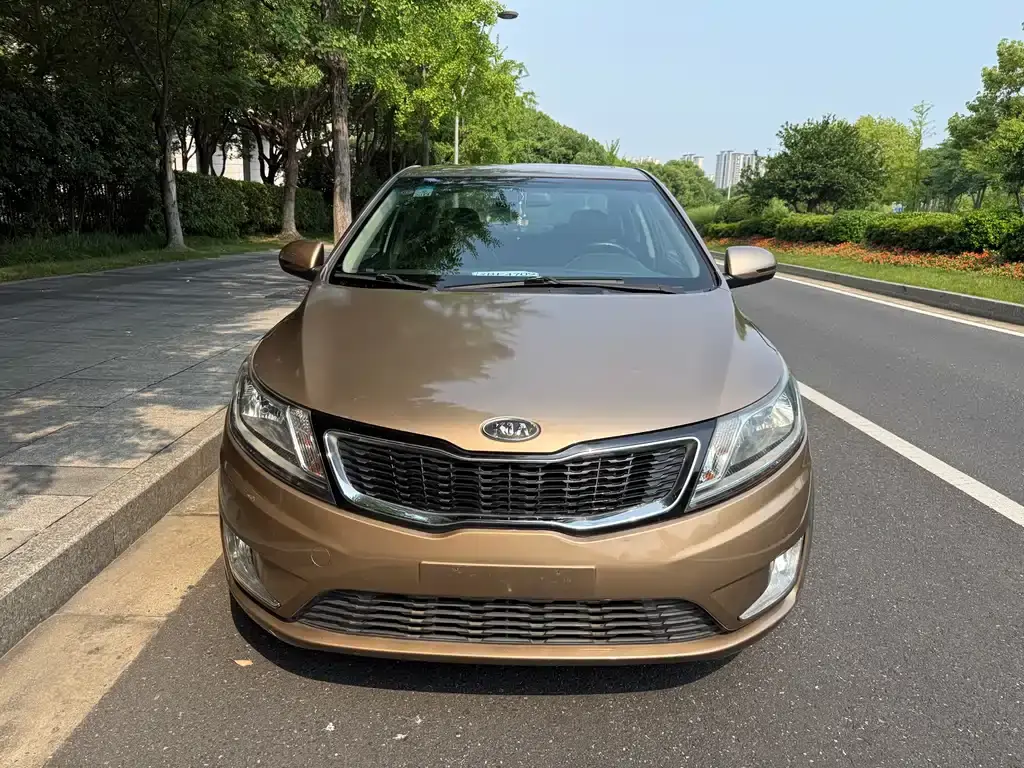 Kia K2 2011 Sedan 1.6L AT Premium