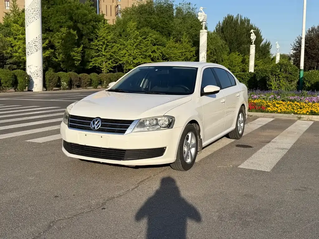Lavida 2015 1.6L automatic comfort version