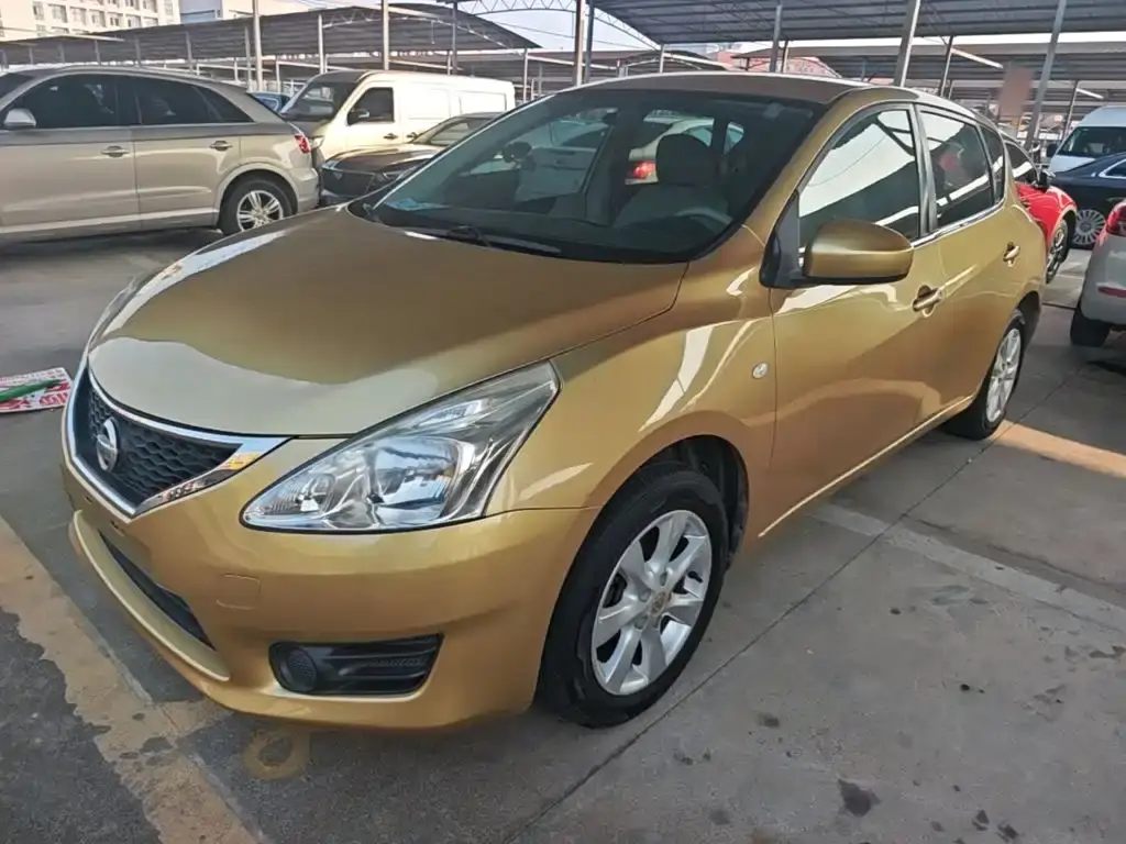 Tiida 2014 1.6L CVT comfort model