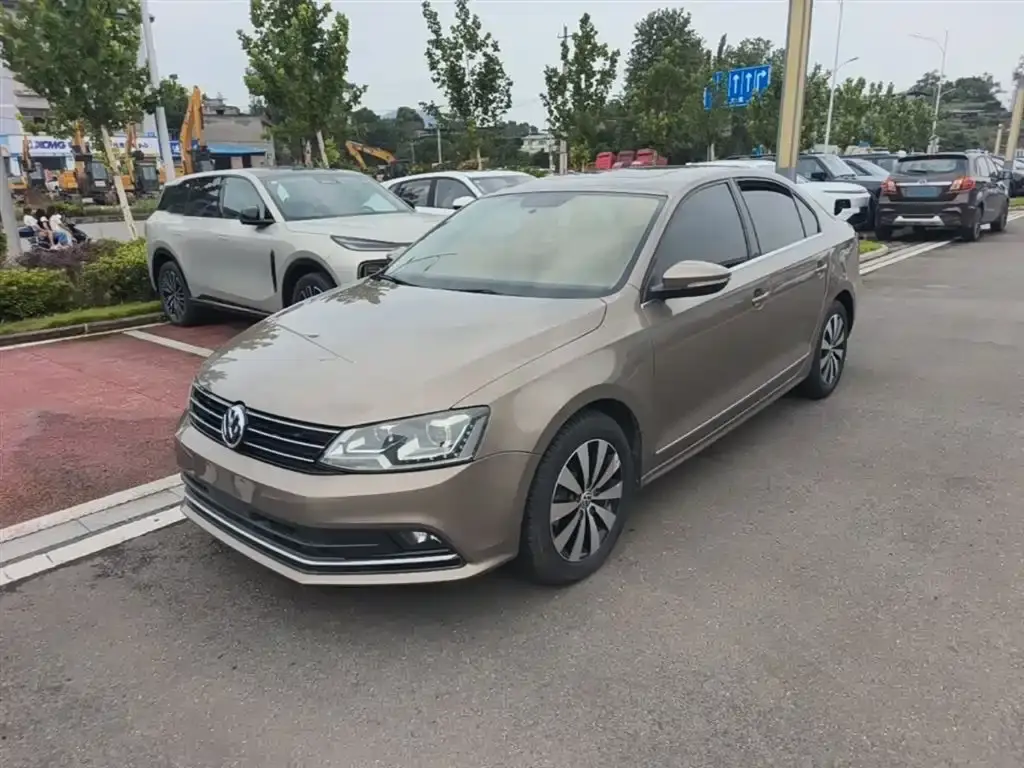 Sagitar 2017 1.6L automatic comfort model
