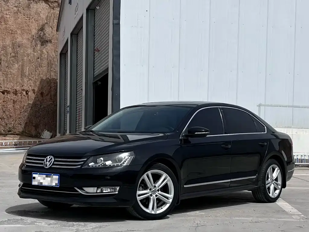 Passat 2015 1.8TSI DSG Royal Edition