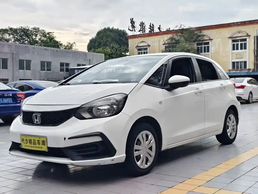 Fit 2021 1.5L CVT Trendy Edition
