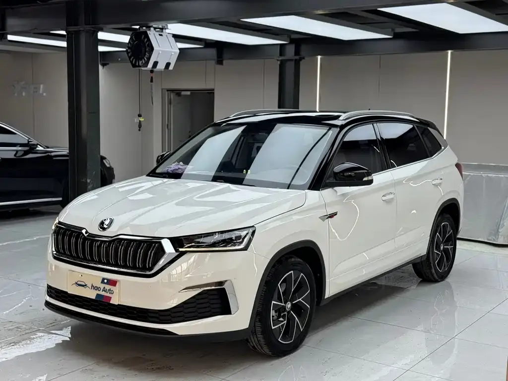 Komic 2022 GT 1.5L Automatic Premium Edition