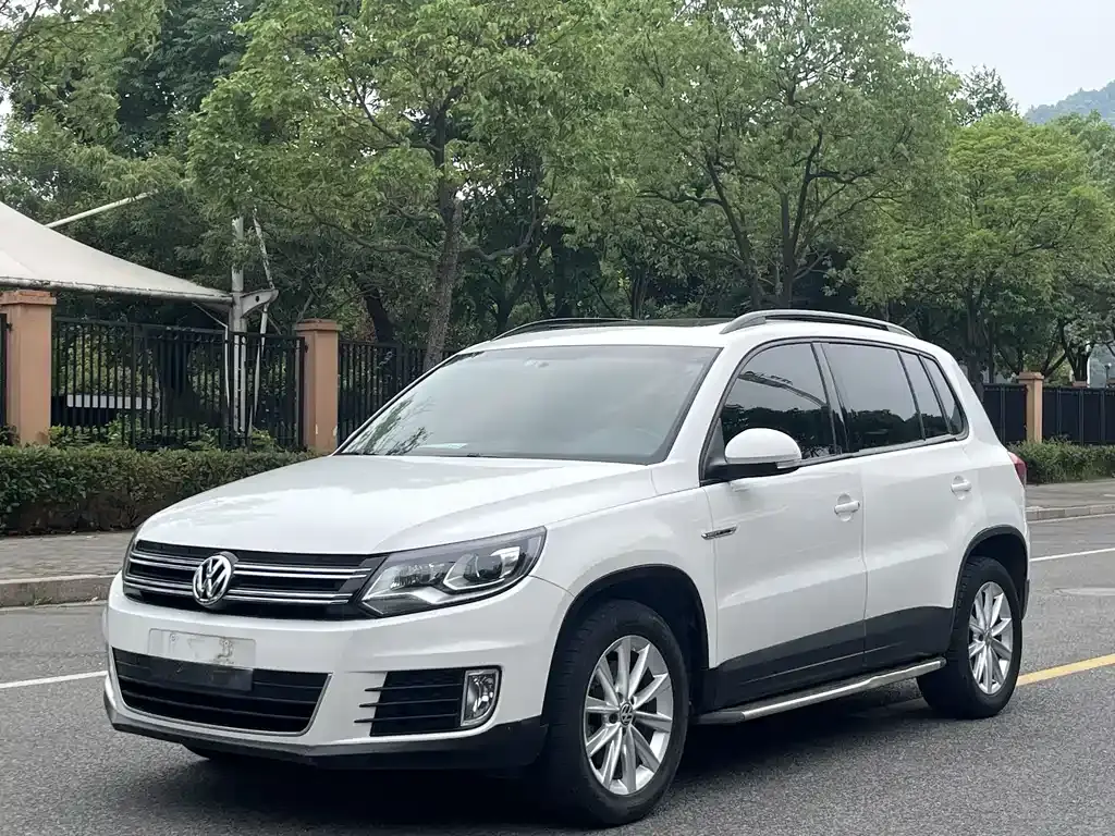 Tiguan 2016 300TSI automatic four-wheel drive fashion vision version