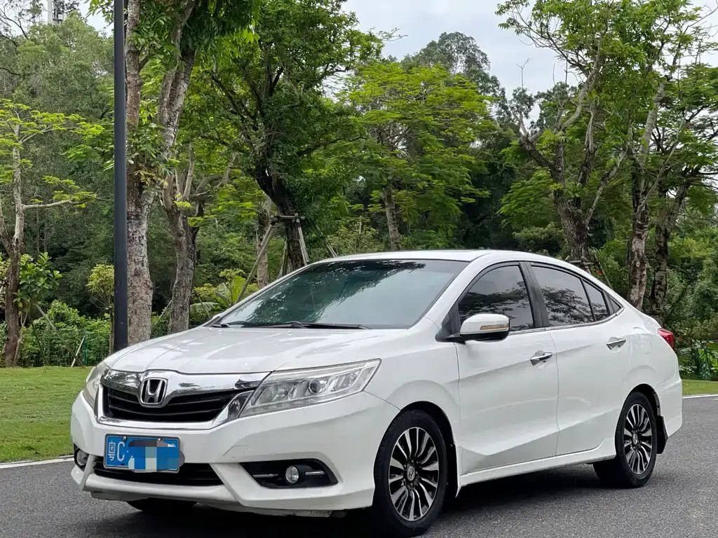 Lingpai 2013 1.8L automatic luxury version