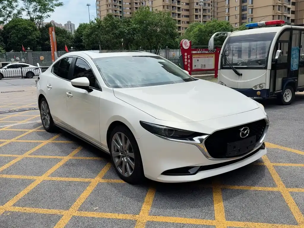 Mazda3 Angkesela 2020 2.0L Automatic Premium Edition