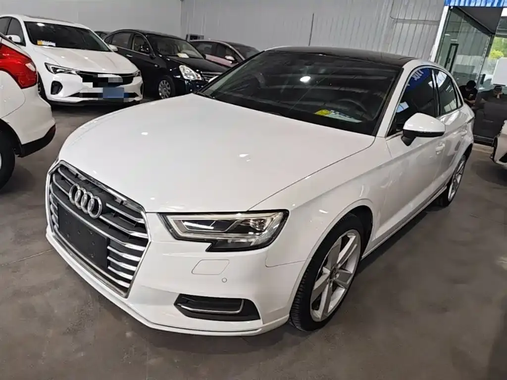 Audi A3 2019 Limousine 35 TFSI Fashion Type National VI